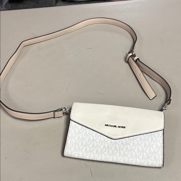 Michael Kors Handbags - Michael Kors Cream and Tan Crossbody Bag